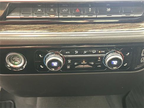 Used 2023 GMC Sierra 1500 Elevation image 13