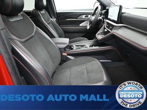 Certified 2025 Ford Explorer ST AWD/4WD image 12