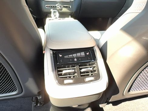 Used 2026 Volvo XC90 B6 Plus w/ Protection Package Premier AWD/4WD image 17