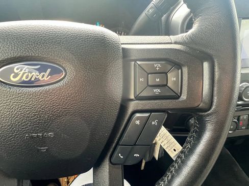 Used 2018 Ford F150 XLT w/ Equipment Group 302A Luxury AWD/4WD image 15