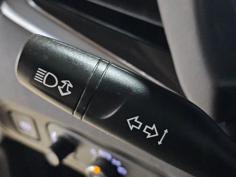 Used 2020 Buick Enclave Essence image 36