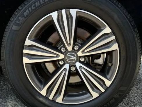 Used 2018 Acura MDX SH-AWD image 11