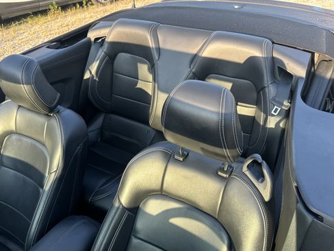 Used 2025 Ford Mustang Premium RWD image 19