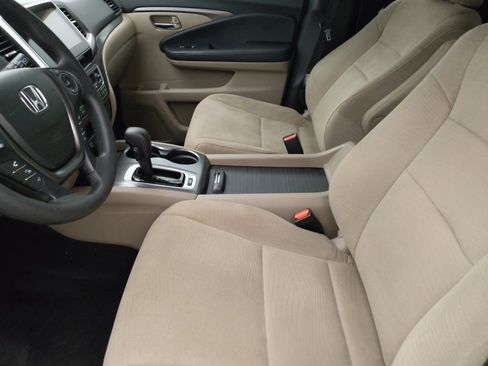 Used 2018 Honda Pilot EX image 17