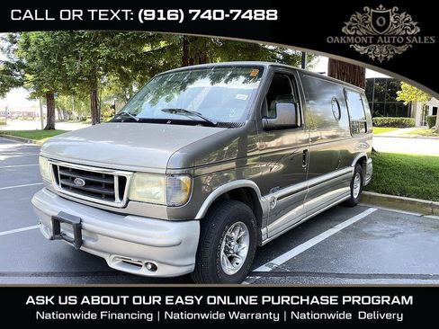 Used 2003 Ford E-150 and Econoline 150 RWD image 3
