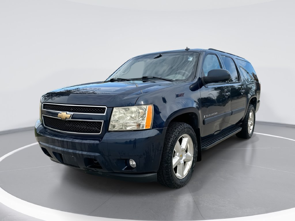 Used 2007 Chevrolet Suburban LTZ w/ LTZ Preferred Equipment Group AWD/4WD image 1