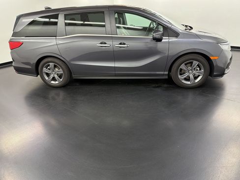 Used 2024 Honda Odyssey EX image 8
