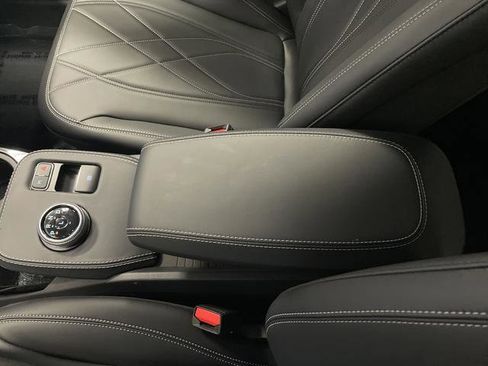 Used 2024 Ford Mustang Mach-E Select image 18