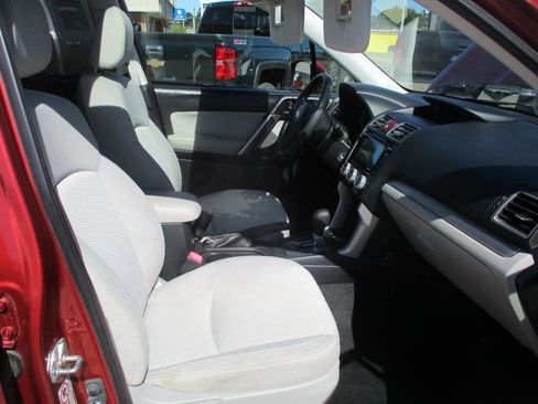 Used 2016 Subaru Forester 2.5i Premium w/ All-Weather Package AWD/4WD image 28
