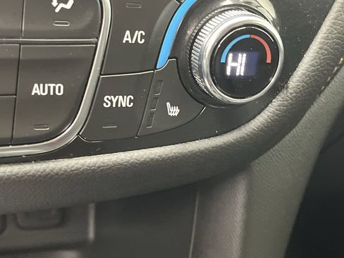 Certified 2023 Chevrolet Equinox Premier w/ LPO, Floor Liner Package image 22