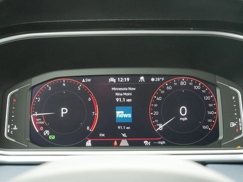 New 2026 Volkswagen Taos SEL image 8