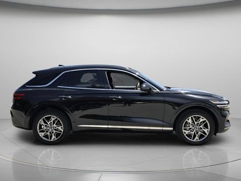 Used 2023 Genesis GV70 2.5T w/ Advanced Package AWD/4WD image 5