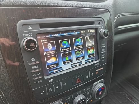 Used 2015 Chevrolet Traverse LTZ AWD/4WD image 15