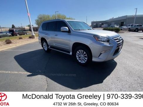 Used 2019 Lexus GX 460 Premium AWD/4WD image 2
