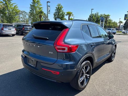 New 2026 Volvo XC40 B5 Core w/ Climate Package AWD/4WD image 7