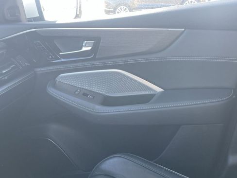 Used 2022 Acura MDX SH-AWD w/ Advance Package image 32