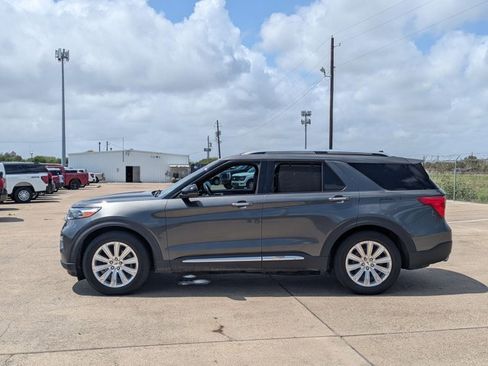 Used 2020 Ford Explorer Limited w/ Class III Trailer Tow Package image 9