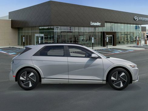 New 2026 Hyundai Ioniq 5 Limited RWD image 7