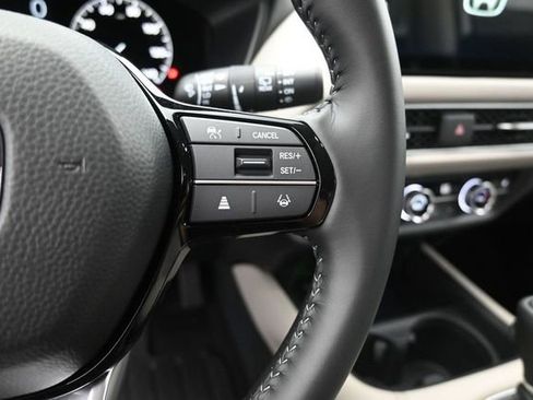 New 2026 Honda HR-V EX-L image 16