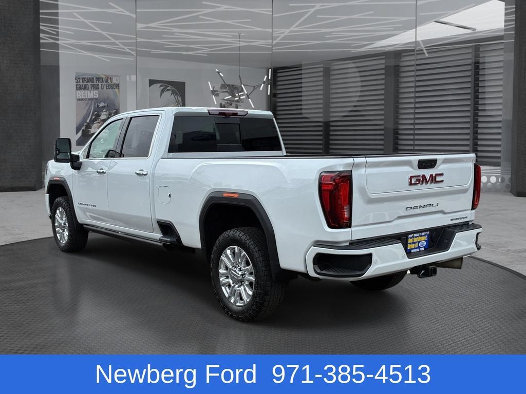Used 2023 GMC Sierra 3500 Denali w/ Denali Ultimate Package AWD/4WD image 7