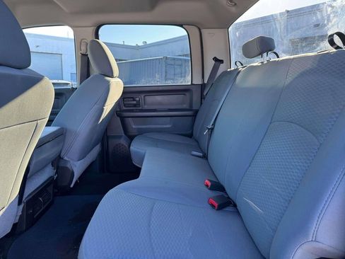 Used 2018 RAM 1500 Express w/ Black Ram 1500 Express Group image 11