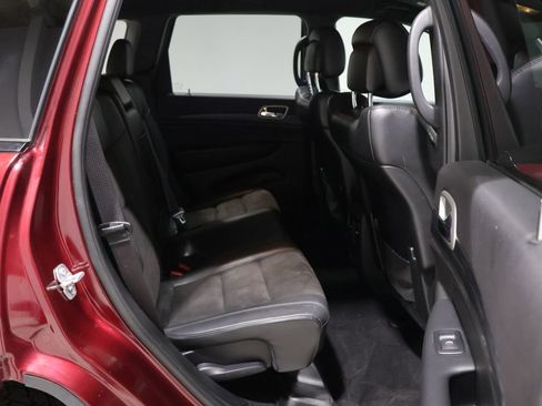 Used 2020 Jeep Grand Cherokee Altitude AWD/4WD image 21