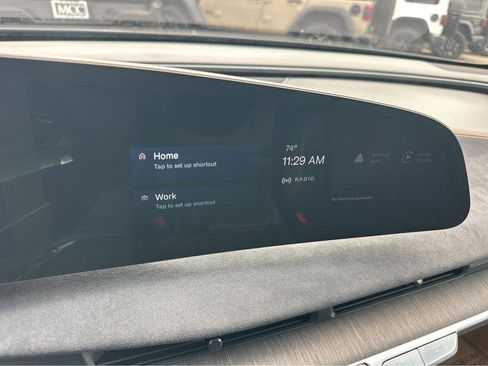 Used 2025 Lucid Air Grand Touring AWD/4WD image 5