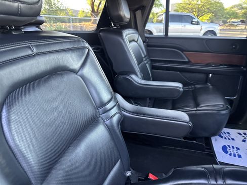 Used 2021 Lincoln Navigator Reserve RWD image 13