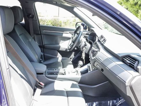 Used 2022 Audi Q3 2.0T Premium w/ Convenience Package AWD/4WD image 38