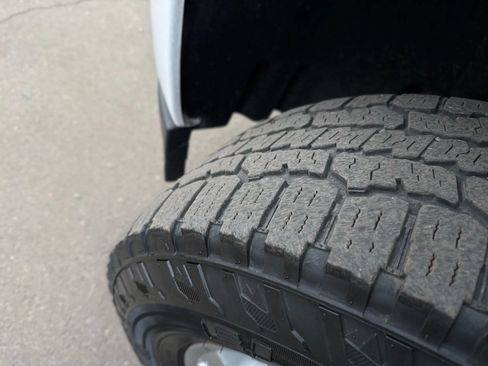 Used 2018 Chevrolet Silverado 1500 Custom w/ Custom Value Package image 33