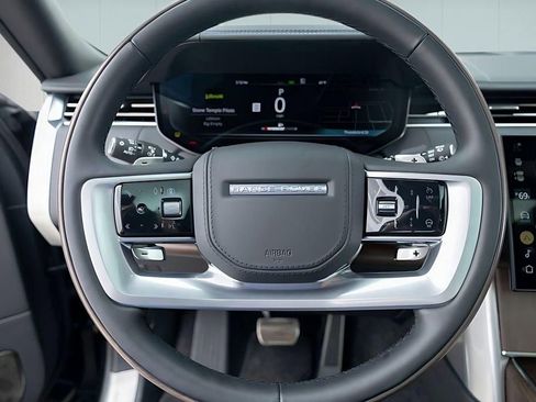 Used 2025 Land Rover Range Rover Long Wheelbase Autobiography AWD/4WD image 41