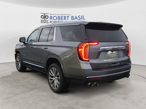 Used 2021 GMC Yukon Denali w/ Denali Premium Package image 3