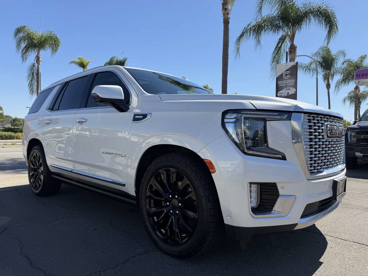 Used 2023 GMC Yukon Denali w/ Denali Reserve Package AWD/4WD image 9
