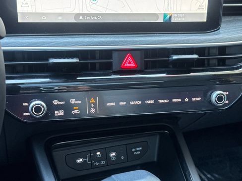 Used 2025 Kia K5 EX image 20