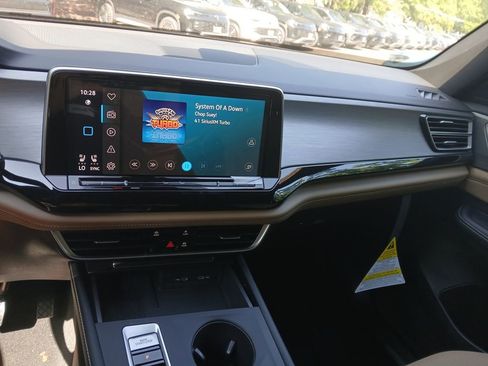 New 2026 Volkswagen Atlas Cross Sport SE image 17