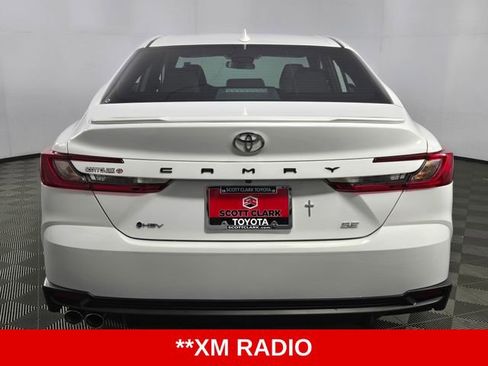 Used 2026 Toyota Camry SE image 7