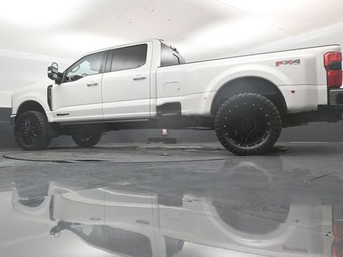 Used 2023 Ford F350 Lariat w/ Lariat Ultimate Package AWD/4WD image 57