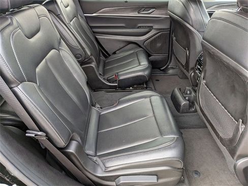 Used 2024 Jeep Grand Cherokee L Limited w/ Luxury Tech Group II image 30