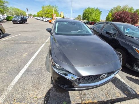 Used 2021 MAZDA MAZDA3 s image 2