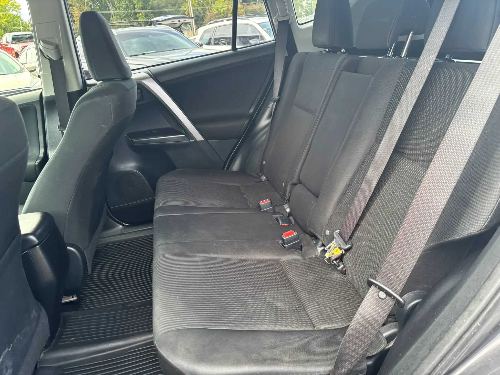 Used 2016 Toyota RAV4 LE FWD image 14