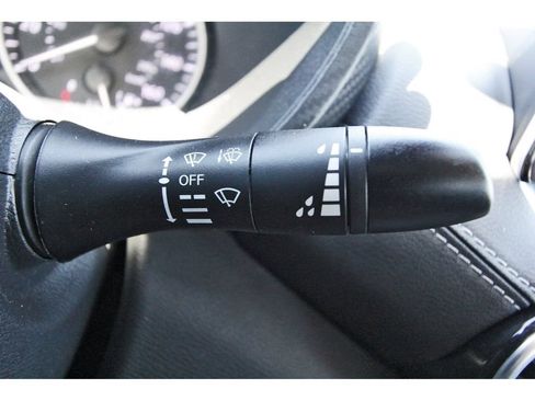 Used 2025 Nissan Sentra SV w/ Trunk Package FWD image 17