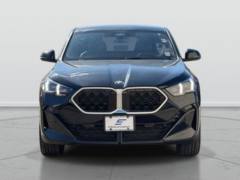 Used 2026 BMW X2 xDrive28i image 2