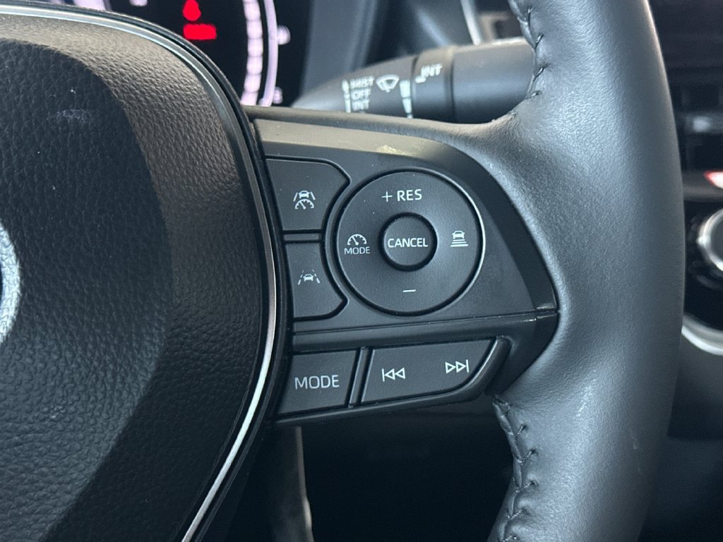 Used 2026 Toyota Corolla SE FWD image 23