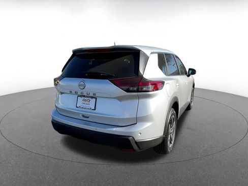 Used 2025 Nissan Rogue SV image 14