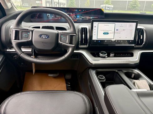 New 2026 Ford Expedition Platinum AWD/4WD image 10