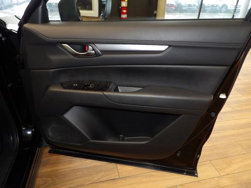 Certified 2024 MAZDA CX-5 AWD 2.5 S w/ Preferred Package image 12