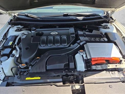 Used 2011 Nissan Altima Hybrid Sedan w/ Premium Pkg FWD image 25