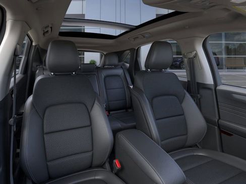 New 2025 Ford Escape SE w/ Class II Trailer Tow Package image 10