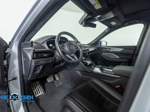 Used 2023 Acura MDX A-Spec AWD/4WD image 10