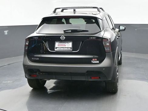 New 2026 Nissan Kicks SR w/ Illumination Package FWD image 5